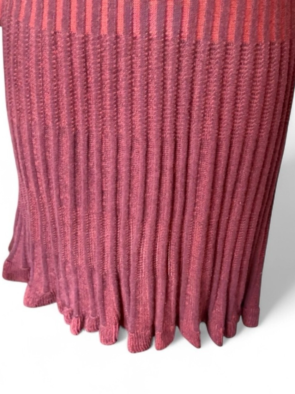 Max Studio Ribbed Long-Sleeve Knit Dress in Burgundy textured design cotton bl - Picture 4 of 8